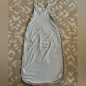 Woolino Sleep Sack VGUC white/gray stripe.